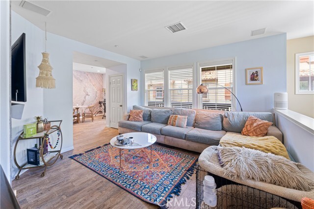 Building Photo - 118 Coral Rose
