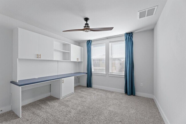 Building Photo - 7312 Travertine Spring Dr
