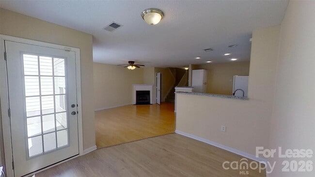 Building Photo - 482 Robin Reed Ct