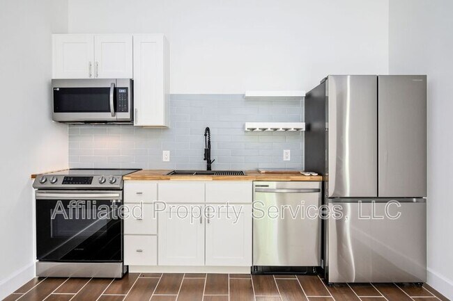 Building Photo - 4011 36th Ct