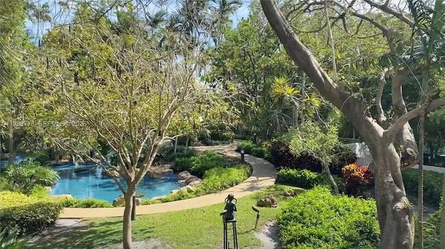 Building Photo - 2000 Towerside Terrace