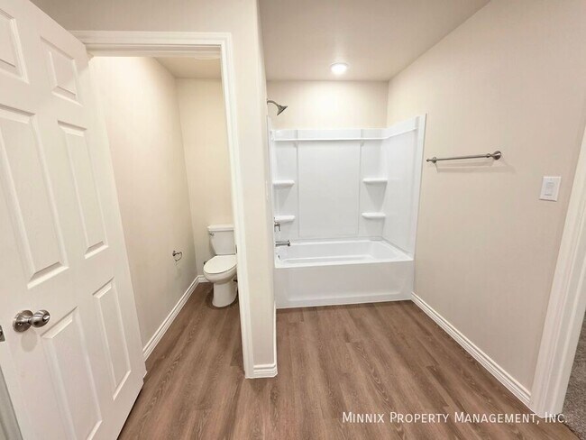 Building Photo - 1316 Hogback Wy