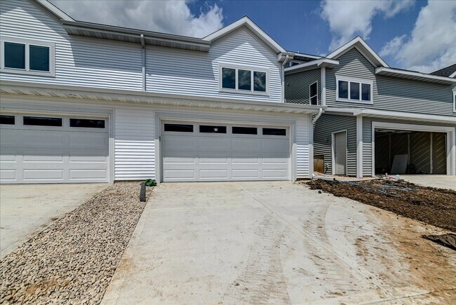 Building Photo - 4863 Lacy Rd