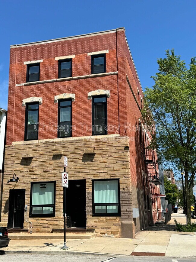 Primary Photo - 1943 S May St