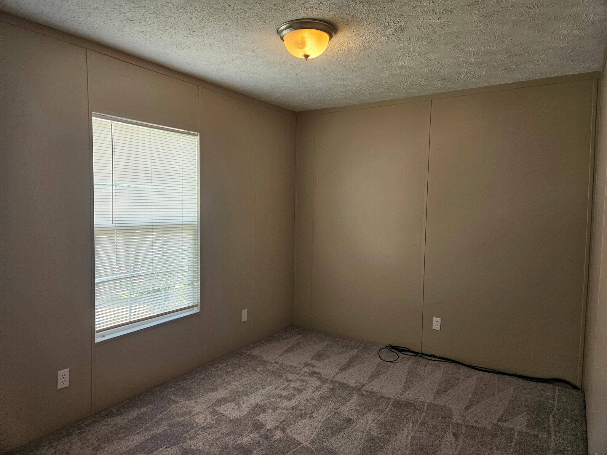 Building Photo - 89 Lynnwood Cir