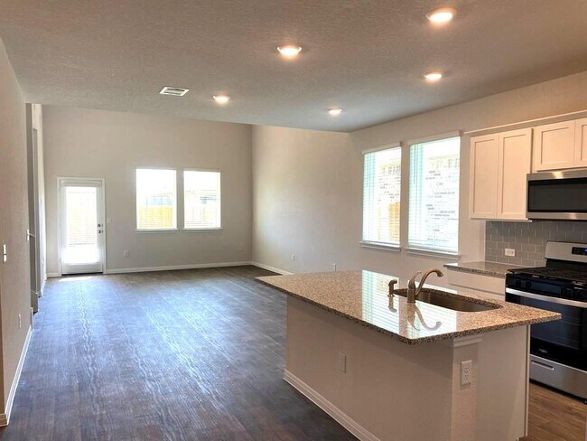 Building Photo - 228 Connor Ln