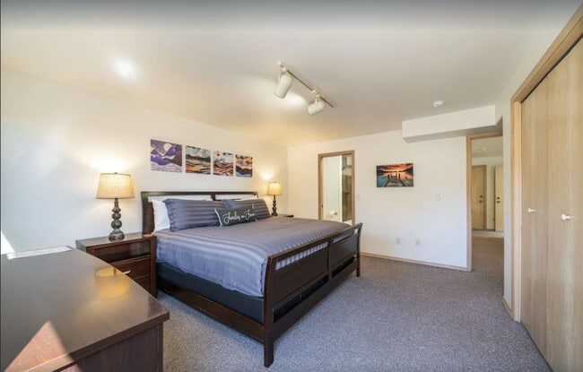 Building Photo - 113 Chelan View Dr
