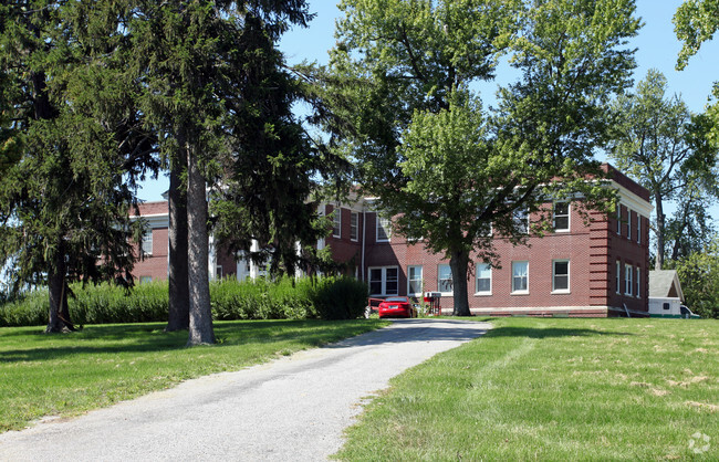 Building Photo - Maplewood Homes