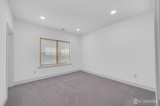 Building Photo - 617 Marion Ln