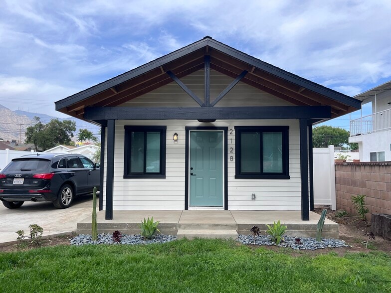 Primary Photo - 2128 El Sereno Ave