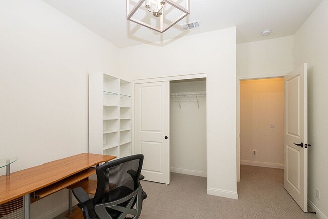 Building Photo - Bright and Airy Split-Level Townhouse in W...