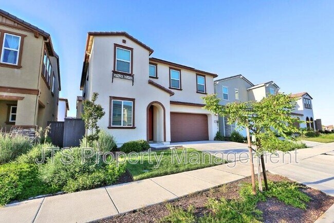 Building Photo - 3513 Birdland Ave