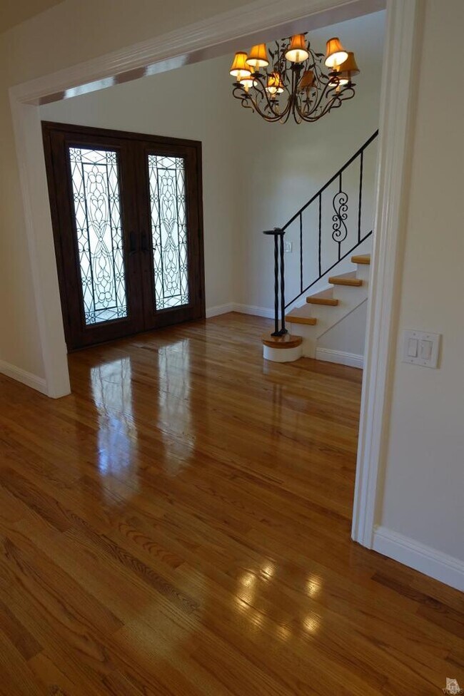 Building Photo - 2623 Velarde Dr