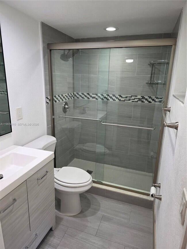 Building Photo - 8065 SW 107th Ave