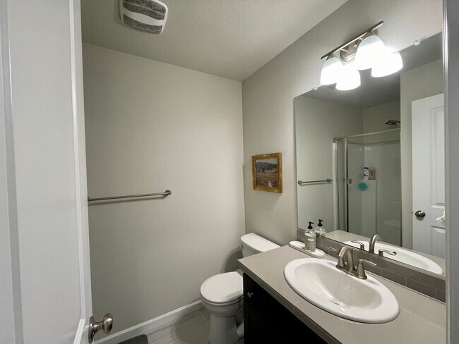 Building Photo - 9756 SW 171st Ave