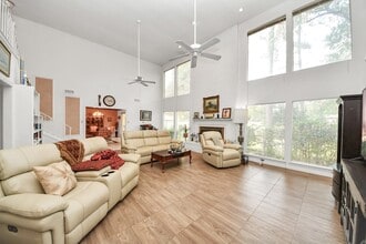 Building Photo - 17 Winged Foot Dr