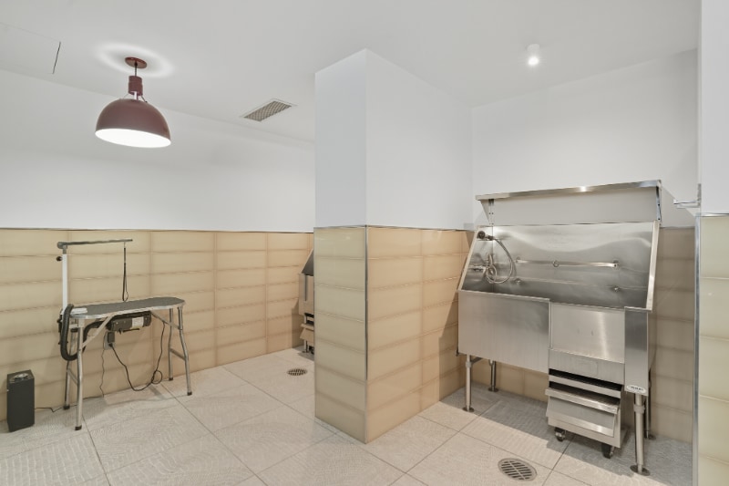 Building Photo - 173 N Desplaines St