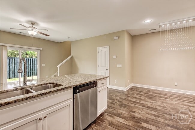 Building Photo - 303 Ferguson Ln