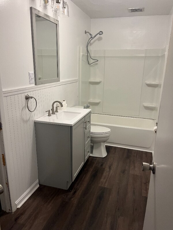 Building Photo - 4078 Rosemount Rd