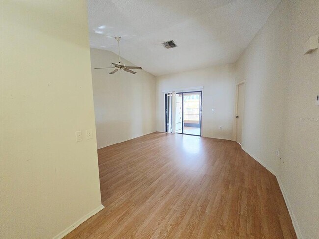 Building Photo - 6425 Drexel Dr