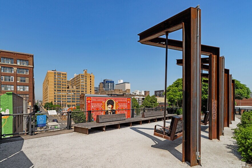 Building Photo - 429 N 13th St