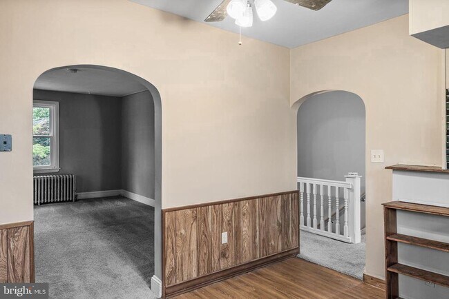 Building Photo - 95 W Greenwood Ave