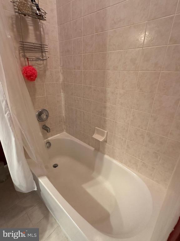 Building Photo - 13846 Greendale Dr