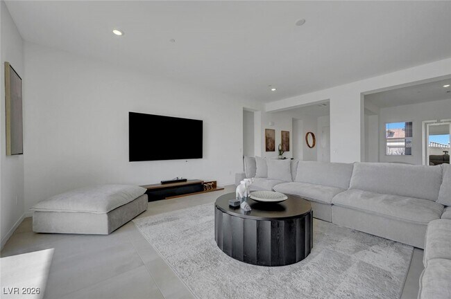 Building Photo - 10851 Mila Lndg Ave