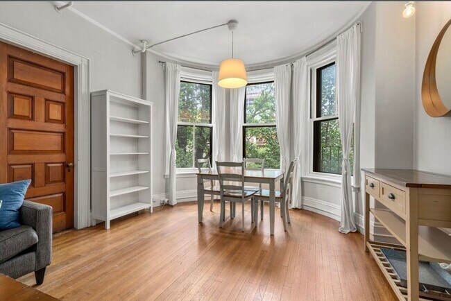 Building Photo - 377 Commonwealth Ave