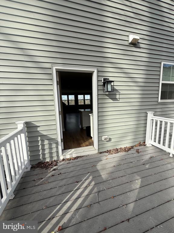 Building Photo - 83 Four Leaf Dr