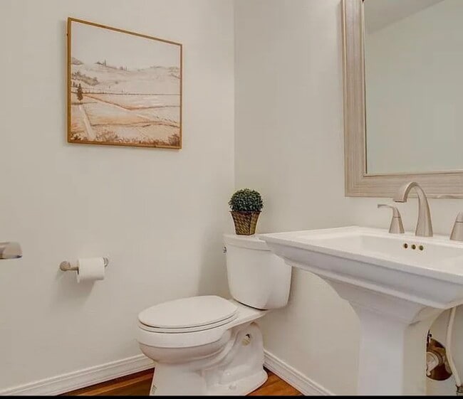 Building Photo - 2565 Wimbleton Ct