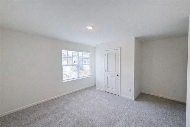 Building Photo - 44 Rowlett Pl