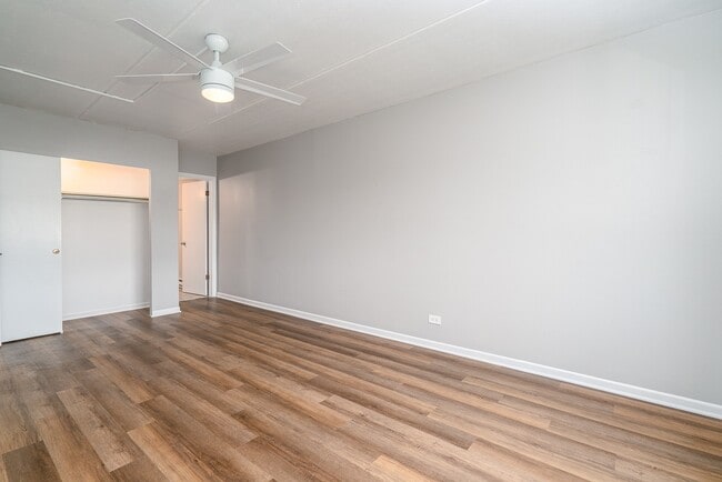 Building Photo - 329 Kimbell Ave