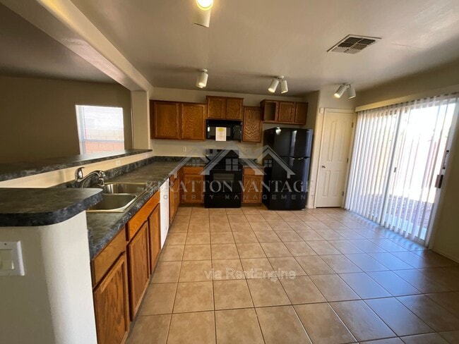 Building Photo - 11580 W Duran Ave