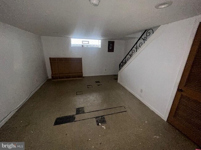 Building Photo - 4655 Benson St