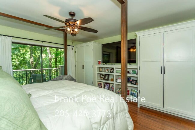 Building Photo - Charming 3-Bedroom Condominium in Birmingham!