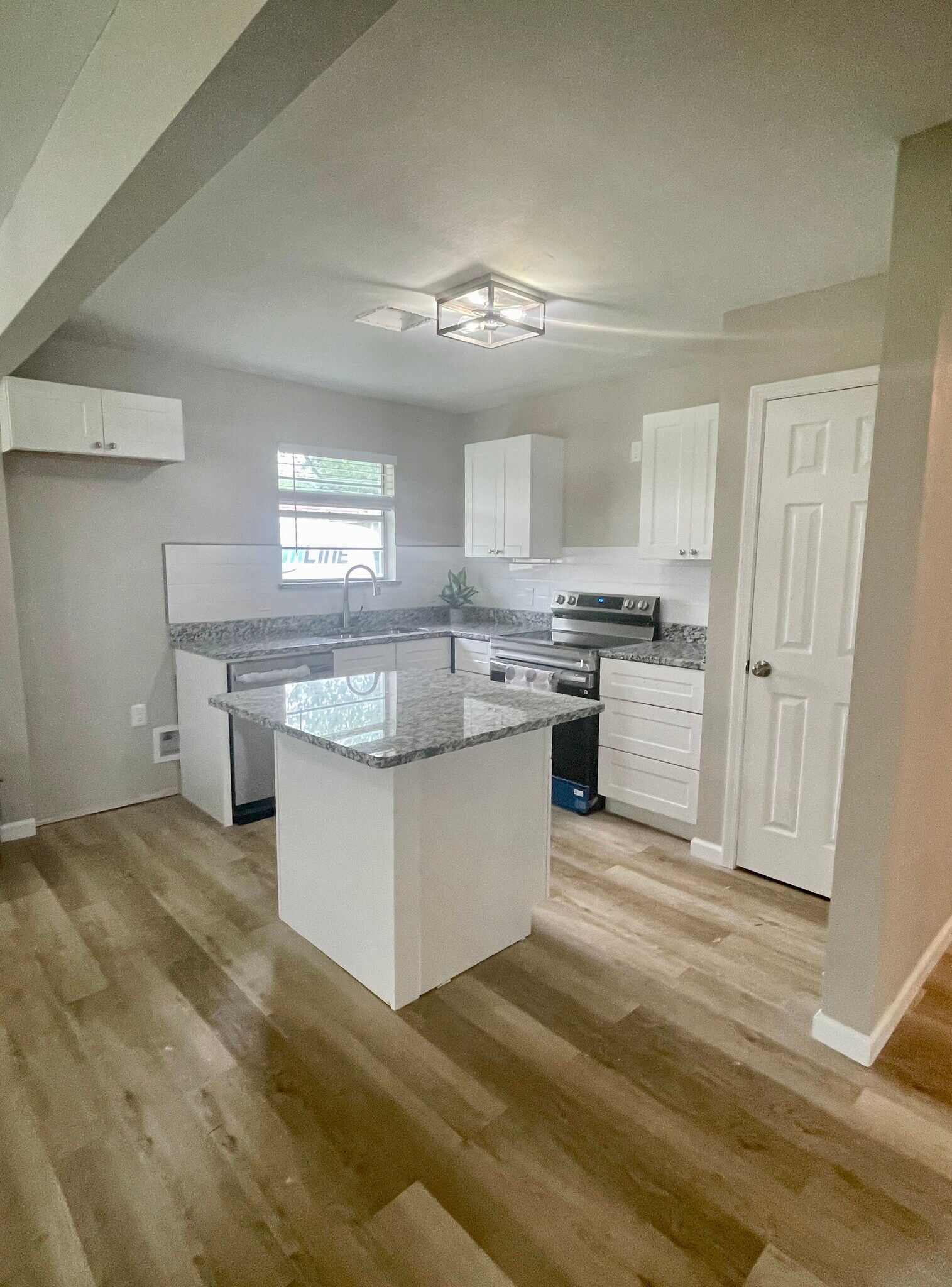Kitchen - 1829 Wood Ave