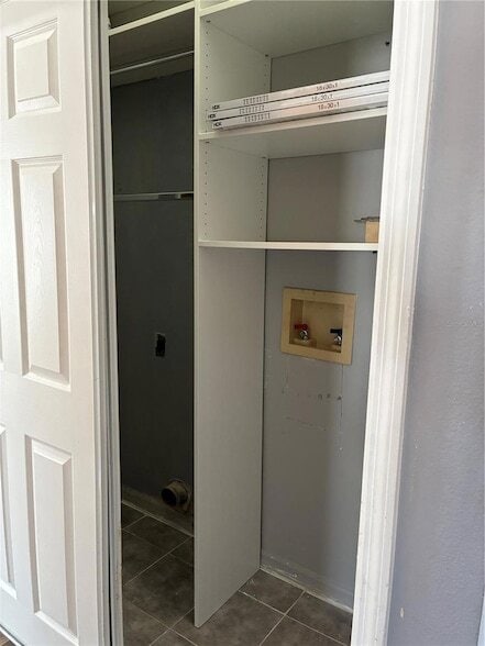 Building Photo - 5841 Dorham Pl