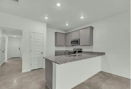 Building Photo - 901 Cherry Laurel Ln