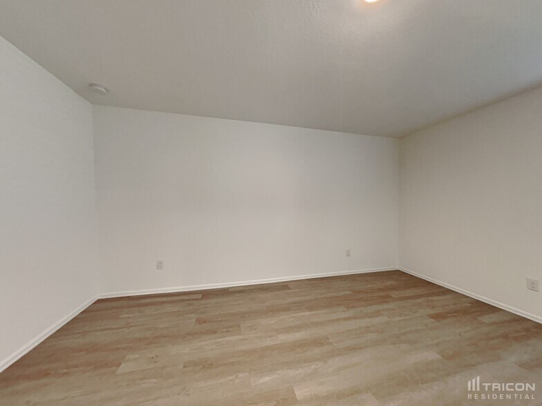 Building Photo - 14503 Woodcott Warren Wy