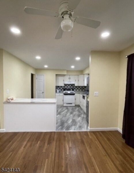 Building Photo - 337 Jamestown Rd