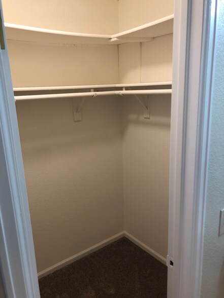 Building Photo - 9586 W 89th Cir