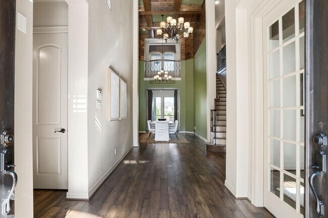 Building Photo - 2607 Hollingsworth Pine Ln