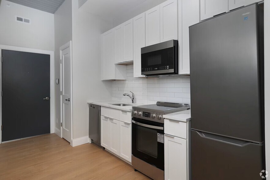 Building Photo - 40 Bromfield St