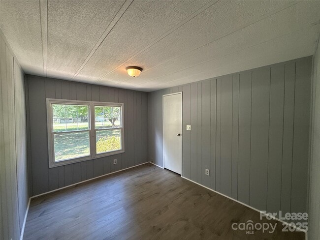 Building Photo - 5248 Montana Cir NW