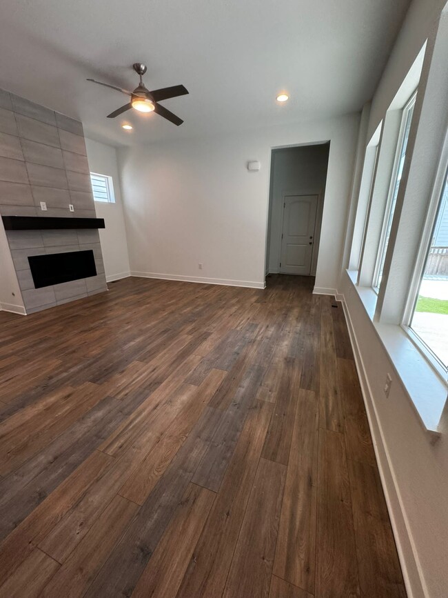 living room/ main floor - 21622 E 60th Ave