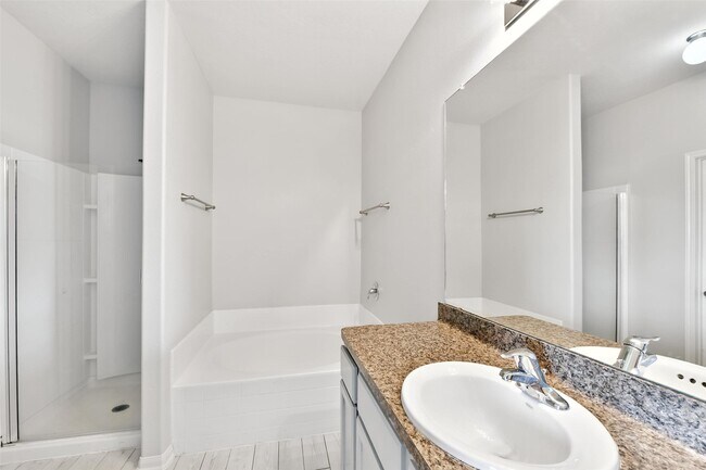 Building Photo - 737 Grassy Knoll Ln
