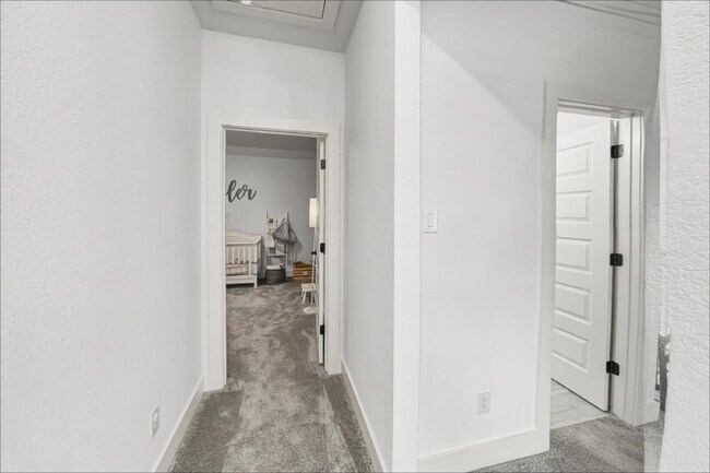Building Photo - Luxury 4-bedroom, 3-bathroom home with an office and media room in Aledo!