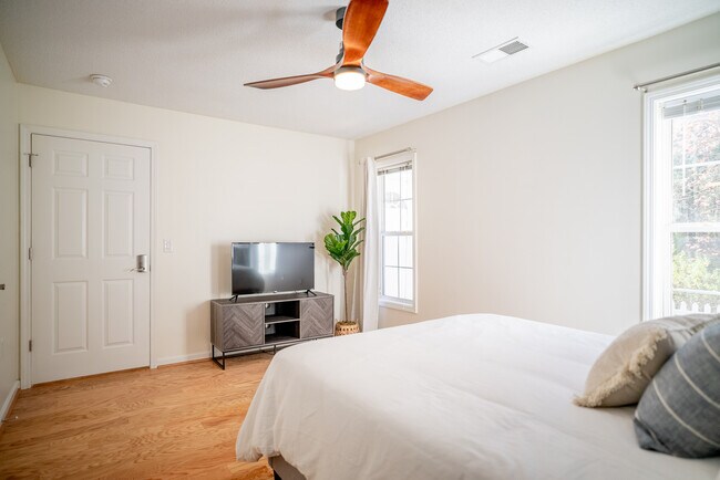 Building Photo - 2510 Gordon Glen Ct