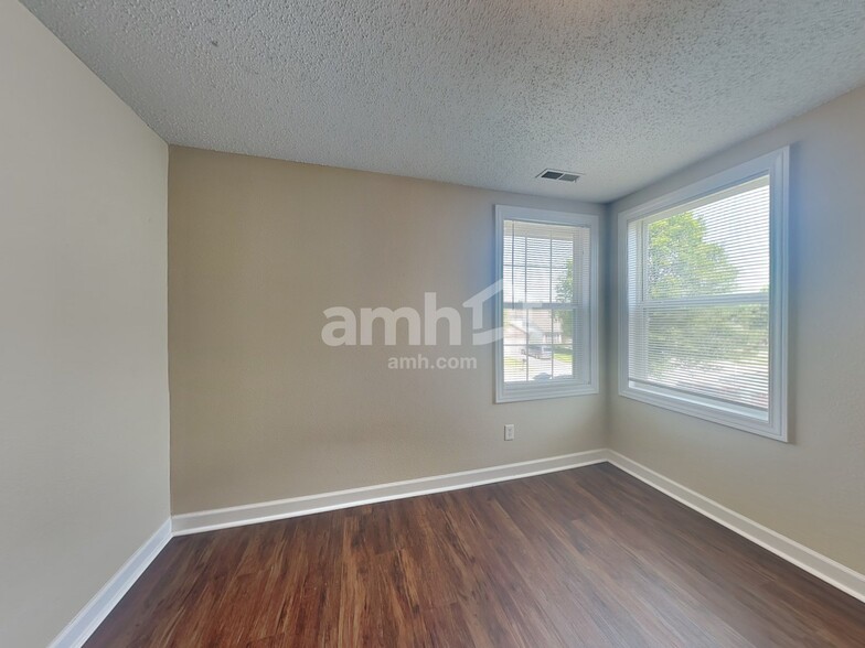 Building Photo - 11065 Cool Winds Way